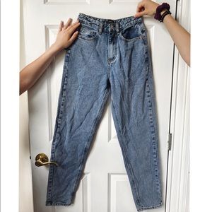 PretttLittleThing Vintage Wash Mom Jeans